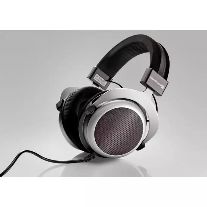Beyerdynamic T90